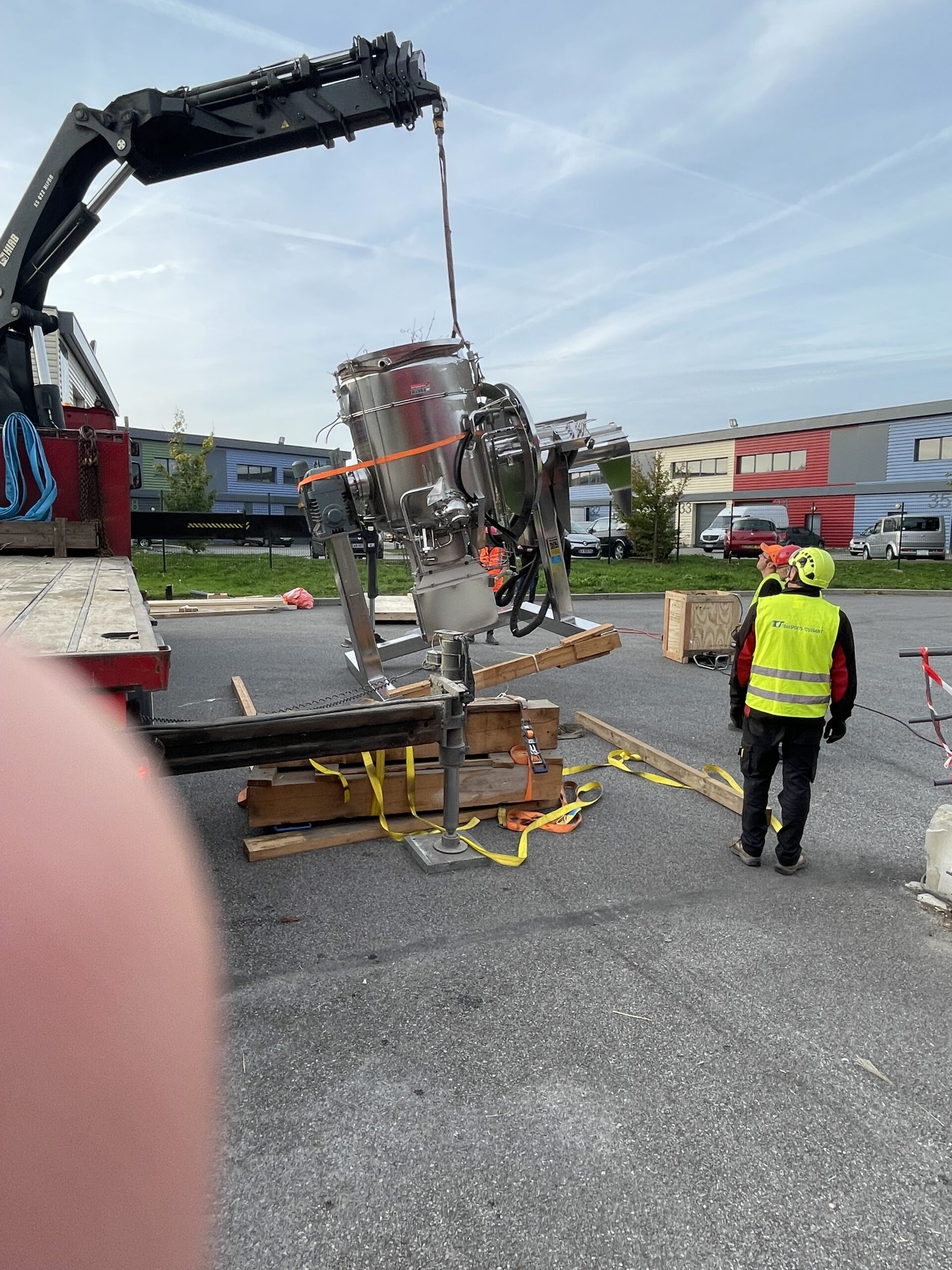 Préparation du levage de l’extracteur de vanille